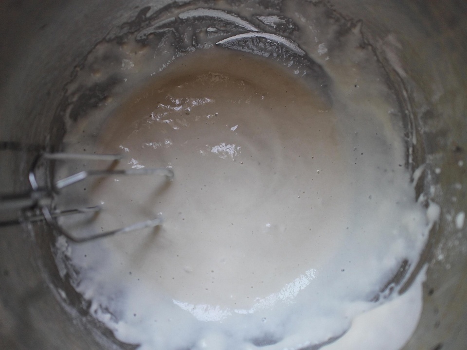 教你自制懒人版凉皮,无需水洗,口感劲道又好吃,比卖的香多了