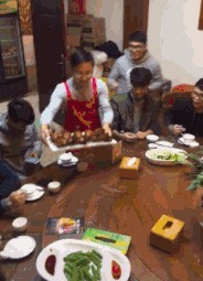 |搞笑GIF:主人,你的自动跑步机有点慢,能不能快点