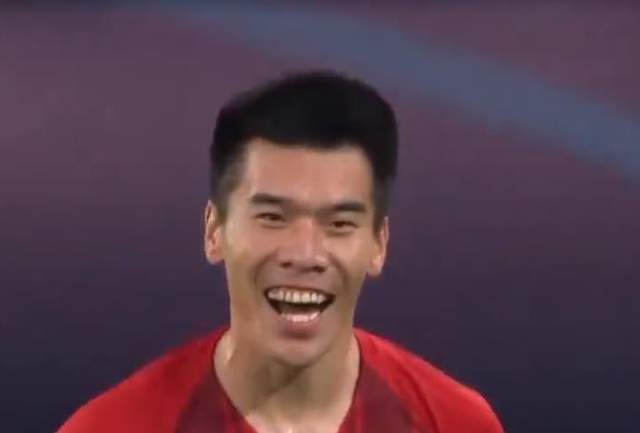 中国足球|看不上!李铁2名国足爱将健康状态下落选:李霄鹏眼光不一样!