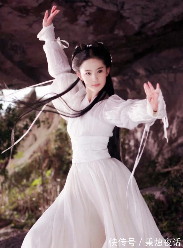 青锋!独孤求败有四把剑,为什么杨过只选了重剑?是因为神雕的指点