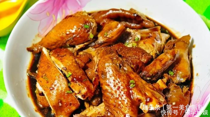 酱油鸡做法,香喷喷的,教你简单做。