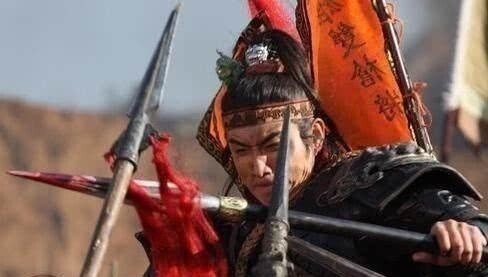 霹雳火&梁山“五虎将”里最水的一个,武艺稀松屡战屡败,堪称梁山之耻