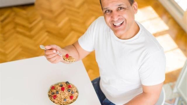 提醒:五种常见食物,可能比辣椒伤胃,劝你少碰为妙