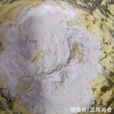 椰蓉球|我这样做黄金椰蓉球，家人都爱吃