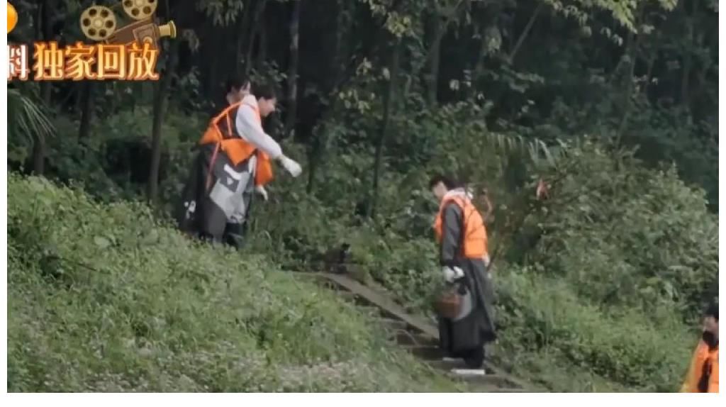 張藝興被黃渤花式催著找女朋友，羞澀回應(yīng)，粉絲卻不樂(lè)意了