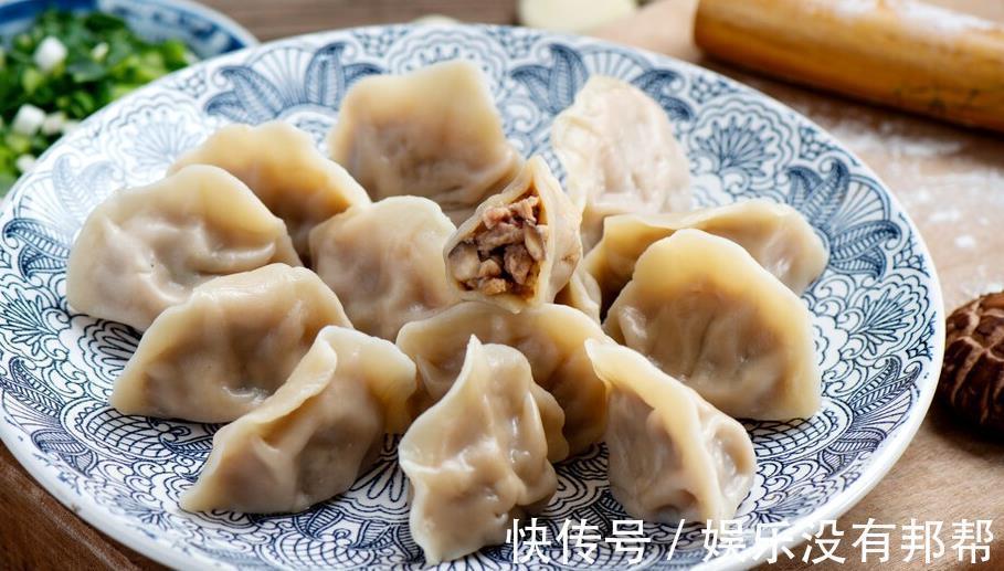 拌饺子馅最忌讳放此调料,牢记“调馅5字口诀”,调出贼香饺子馅