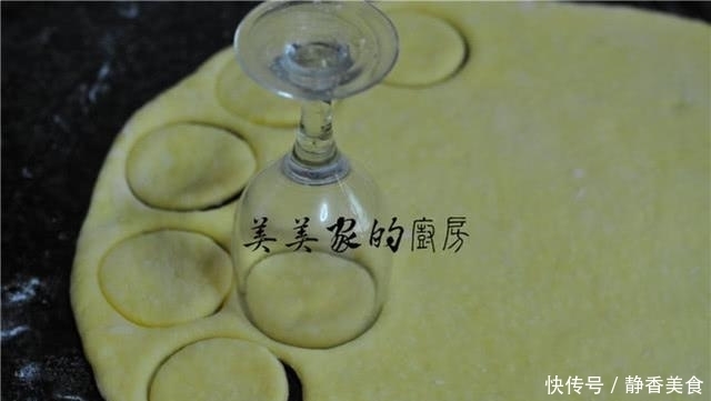 给考生定制一款早餐,热量低,消化好,临时抱佛脚,孩子记得牢!