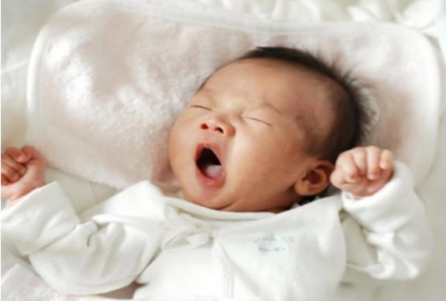 温度|新生儿到底“怕冷”还是“怕热”家长不要弄错了,以防伤到孩子