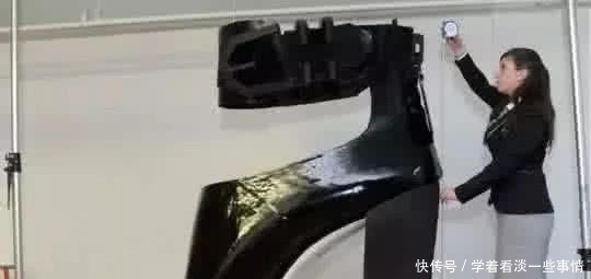 高跟鞋|吉尼斯世界之最:世界上最大的高跟鞋,“最长”的脚你见过吗?