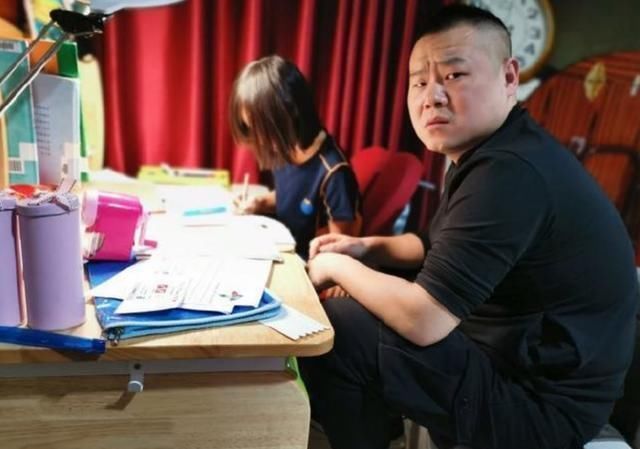 老师|一道一年级数学题，全班59个孩子“全军覆没”，家长套路太多