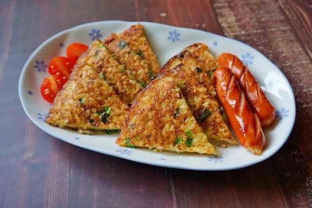 早餐|剩米饭这样做早餐,喷香焦脆,大人小孩都爱吃