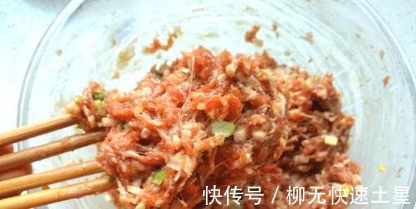 辣椒粉|天热不想做饭，不如试试蒸包子，好吃又简单，做一次能吃几顿！