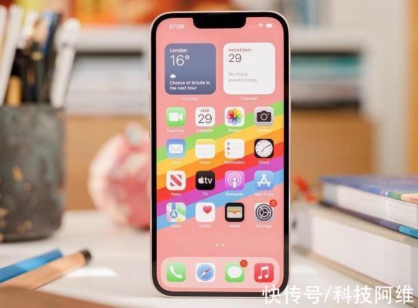 现货|iPhone13正式恢复现货，相比上一代降价800元，库克这次干得漂亮