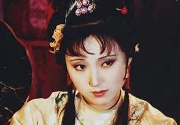 黛玉临死之前,为何狠心将诗稿全部焚尽,还强调我身子是干净的?