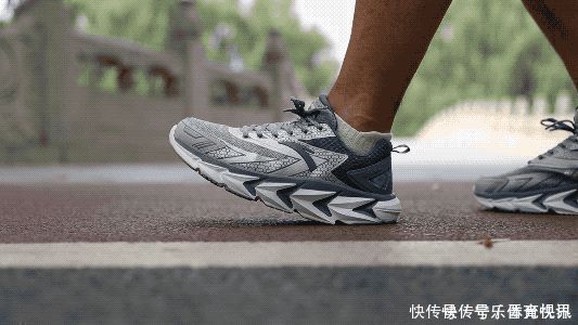 膝盖|夫妻双双手术换掉膝盖!罪魁祸首竟是坚持10年的“好习惯”!