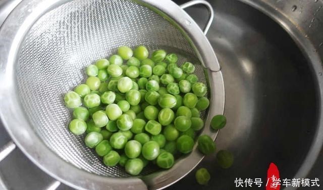 豌豆糕不但颜值高，简单易操作，适合孩子食用