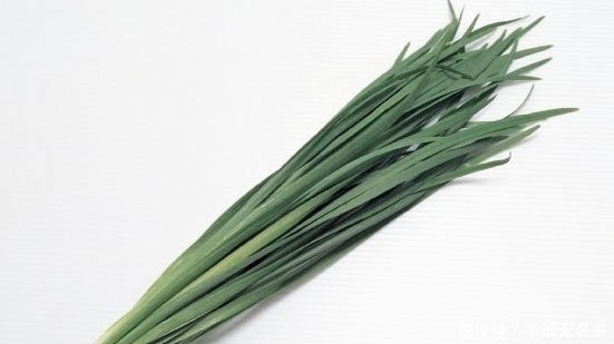 嘴巴|女生晨起就吃3物,嘴巴会变臭,啧啧,难怪异性缘差到爆