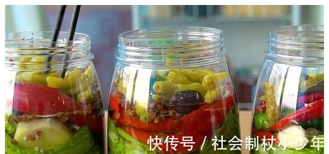 胡椒|苦瓜别再炒鸡蛋了,教你秘制新做法,一次做5斤,放一年都不会坏