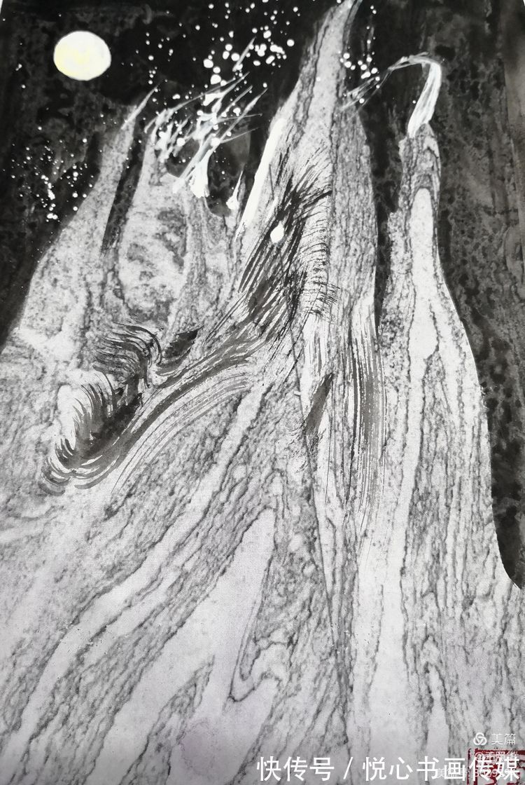 王照华@中国鹰王胡杨大师王照华鬼斧神工画胡杨《秘境》