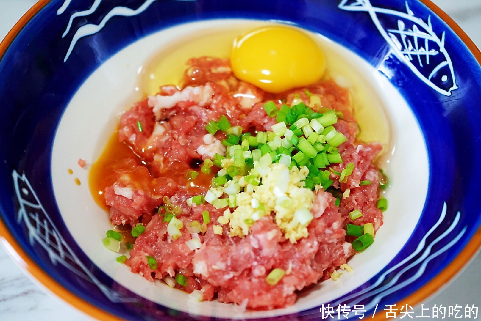 冬季时令菜,属白萝卜最清脆,做成水晶肉丸,香而不腻老少都爱吃