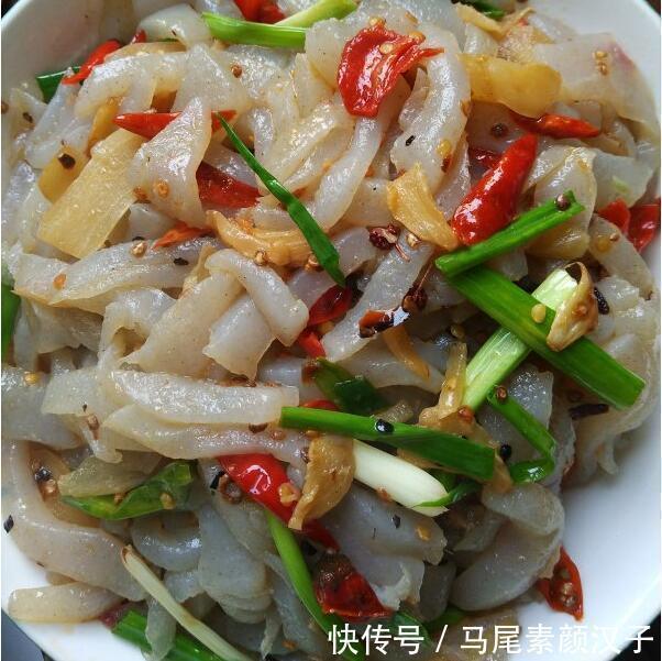 人到中年推荐常吃三种美食,排毒消脂,美容润肤,肌肤红润有光泽