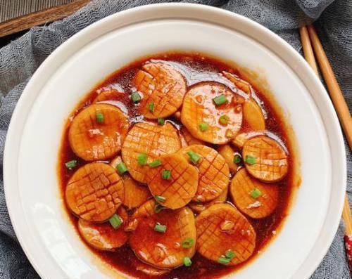 杏鲍菇别光炒着吃,大厨教你4招,比肉还要香,家里人都爱吃