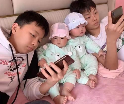曾女士|有运气!双胞胎哥哥想要妹妹,宝妈又生对双胞胎,哥俩一人带一娃