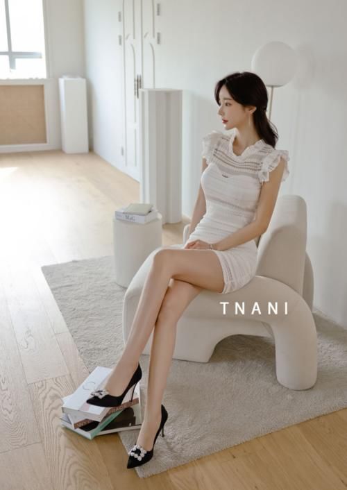 金盏|美人图鉴孙允珠:金盏花瓣卷边清新刺绣包臀裙