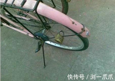 |搞笑GIF:说实话,就这个背影,我已经不在乎面貌了