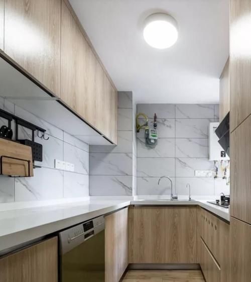 柜子|老婆坚持卧室床头留28cm打柜子,完工太实用了,邻居看完照着装