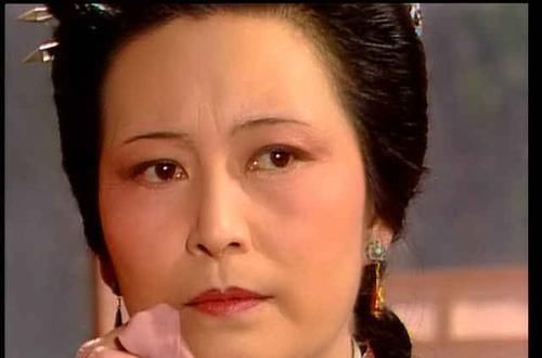 贾政|王夫人身上这两大弊病,导致丈夫离她越来越远,已婚女人引以为戒