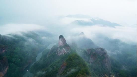 距今为7000万年的丹霞地貌奇观，有着全国独一无二的登山之道