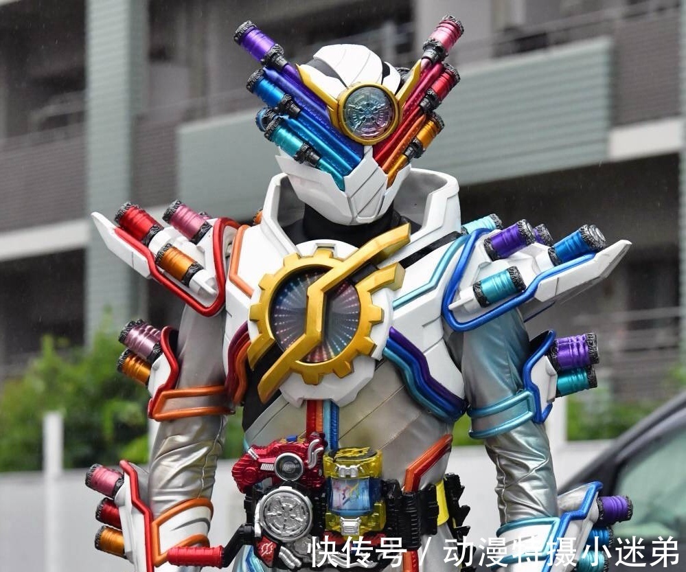 罪恶|假面骑士Revice最终形态,五十个印章插身上,模仿天才形态