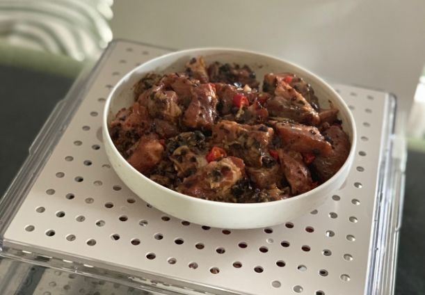 做豉汁蒸排骨,牢记“2个要点”,蒸好后排骨软嫩不腥,味道浓厚