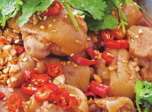 猪蹄别再红烧了，过年换个花样做，不油腻很开胃，上桌抢着吃