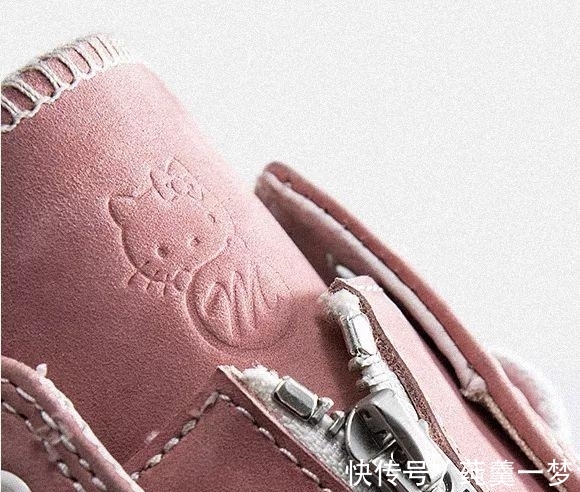 鞋身 Hello Kitty联名款,一起可爱温暖过冬