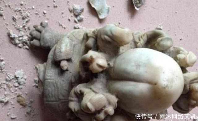 简单|老人重金买古董,被孙子摔坏后,才发现事情不简单!