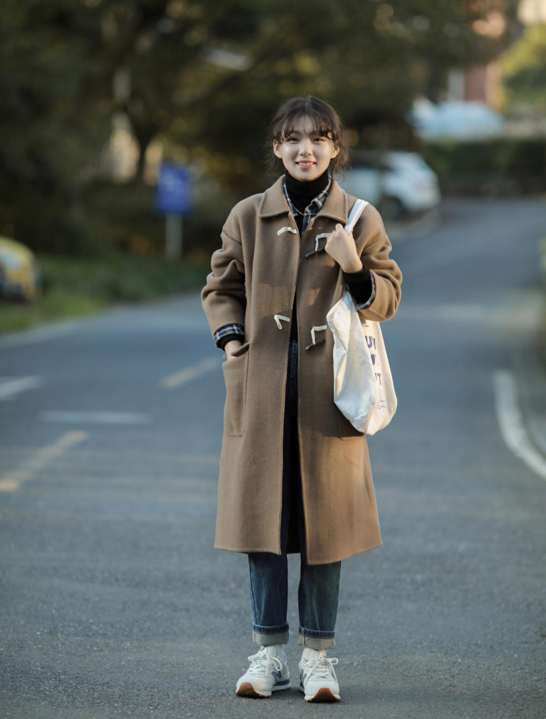 时尚博主|秋冬韩系不露腿穿搭怎么穿?西装格子外套+牛仔裤,复古又时髦!