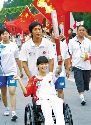 桑兰自曝经济窘迫,一年用2千根导尿管,曾因没钱反复消毒使用