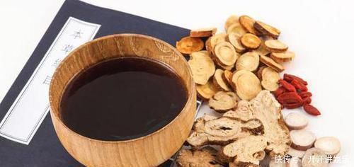 控制血压|血压高到多少会脑出血？2个案例告诉你，高血压病人最好了解一下