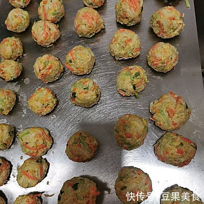 饮食禁忌|一学就上手的香炸脆皮萝卜丸子，小白也能1秒变大厨