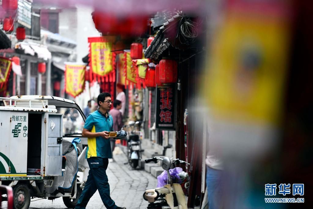 邮船 图片故事：一人一船一邮路
