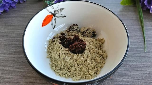 1分钟学会把玉米面变成南方芝麻糊，营养养生，当早餐好喝又健康