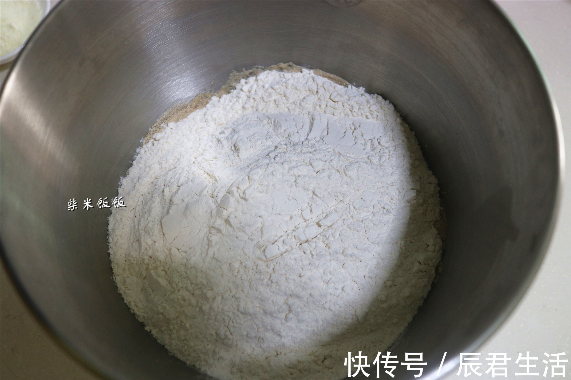 豆沙馅|想吃面包不用买，照这个方子做很简单！香香软软，比买的好吃