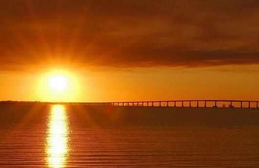 “太阳从西边升起”这俗语,是真实存在的现象