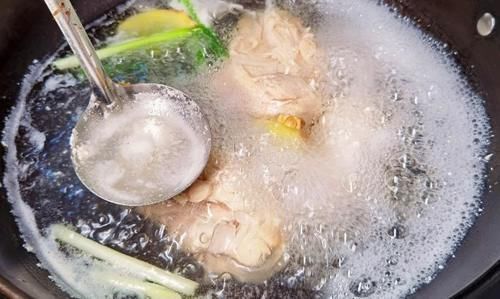 猪牛|秋季,少吃猪牛羊肉多吃它,一次做好存冰箱,随吃随取,营养解馋