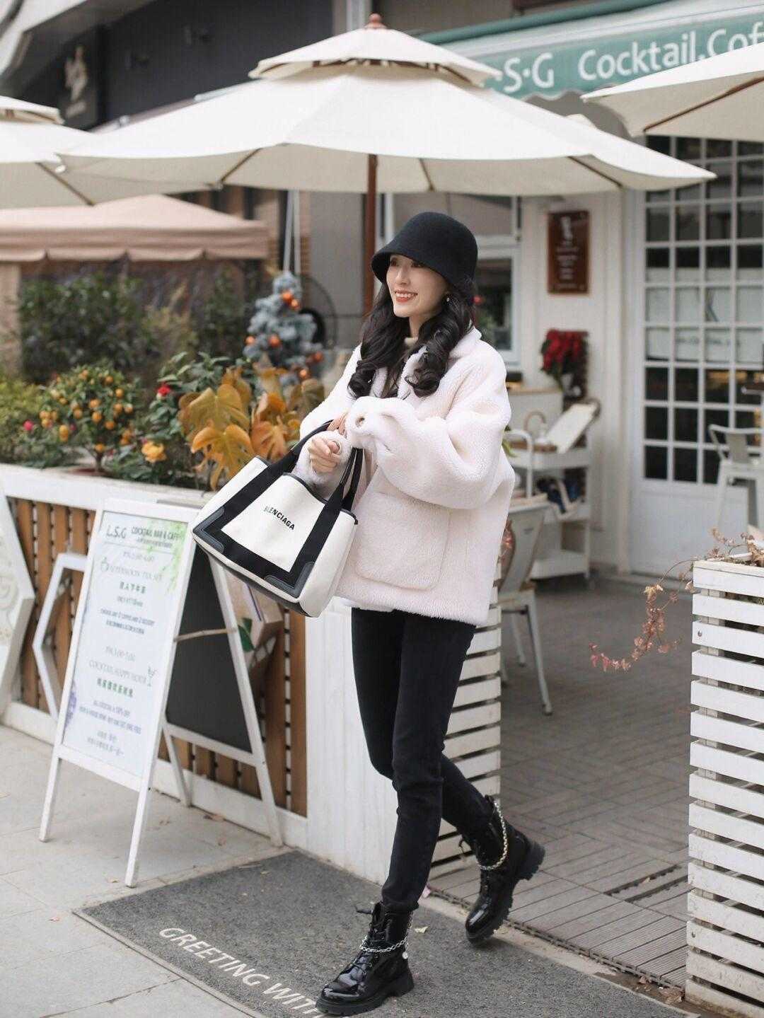 腿型 马丁靴千万别搭这“两”条长裤,暴露腿型瑕疵不说,还缺乏时尚感