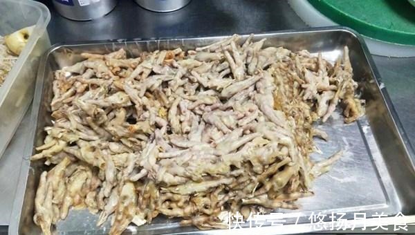 蟹身|网红餐厅“胖哥俩肉蟹煲”，隔夜死蟹充当活蟹卖，发馊后继续用！