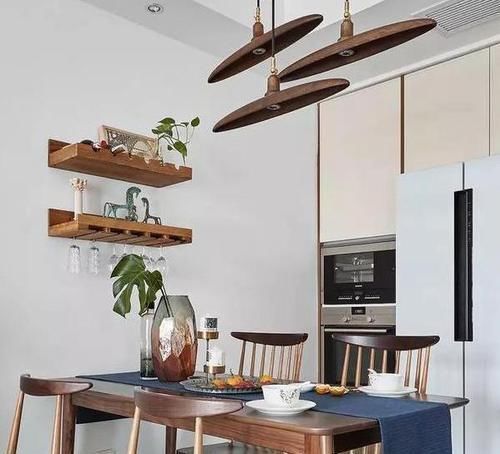 摆放|哪些植物适合摆放在客厅首选3款高颜值多肉,可镇宅招财