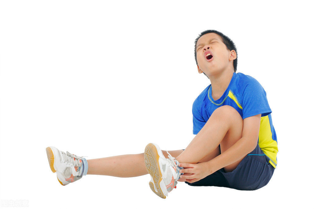 剧烈运动|腿抽筋是血管堵塞的表现？抽筋可能是哪些问题？以下七点要注意